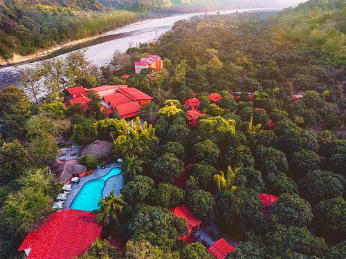 taj hotel at jim corbett