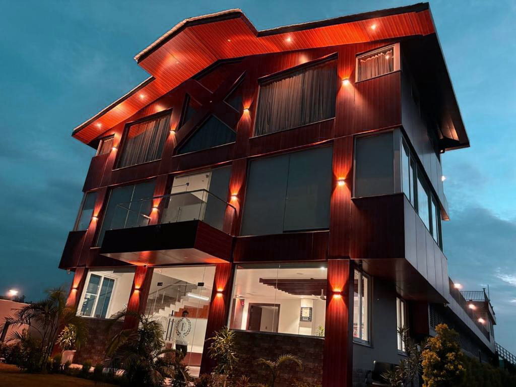 Eminence The Corbett Resort