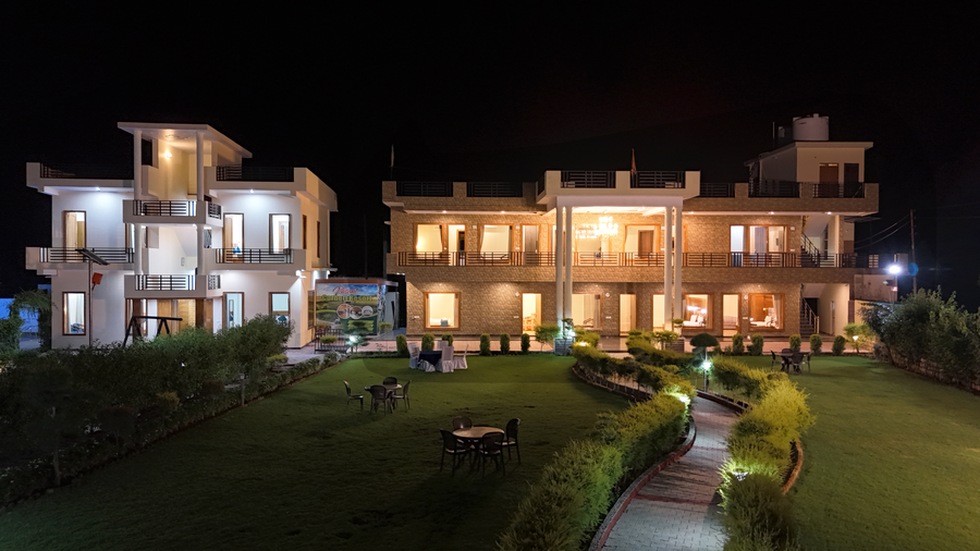 Vasant Corbett Resort