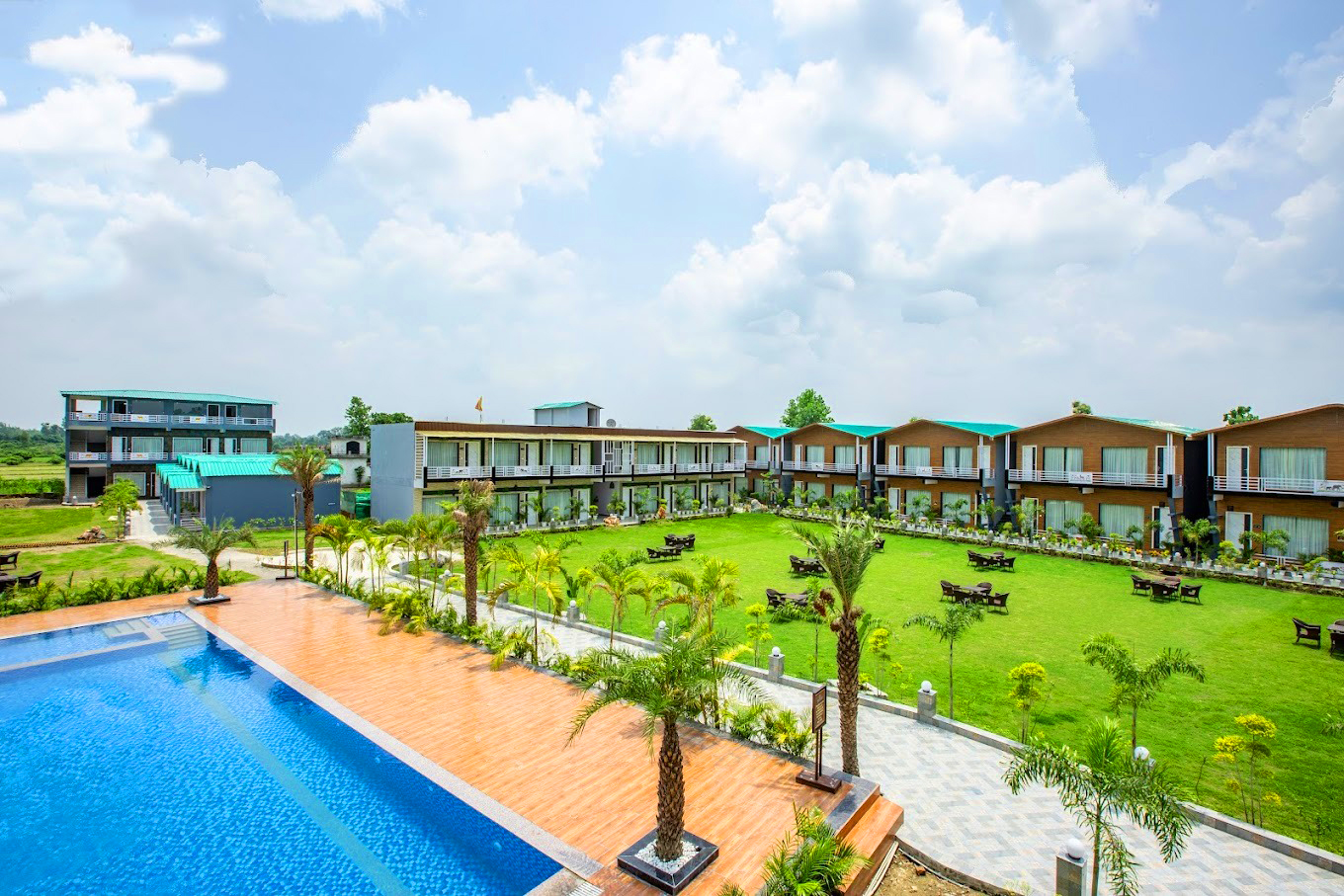 Countryard Resort By Alcor