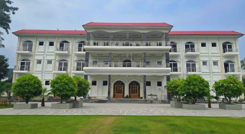 the lychee hotel & resort jim corbett